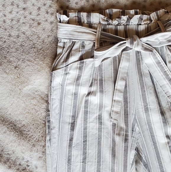 SOLD Thread & Supply paper bag pants - Picture 10 of 13